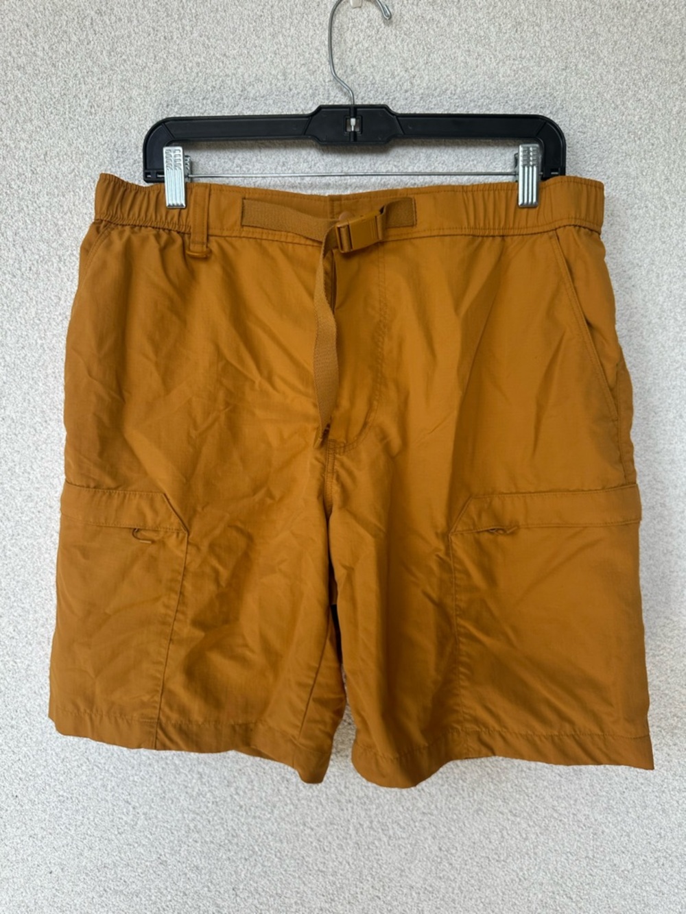 Uniqlo Nylon Cargo Shorts Large Mustard Amber Belted Elastic Waist